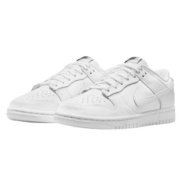 Nike Dunk Low Wmns 'Triple White'