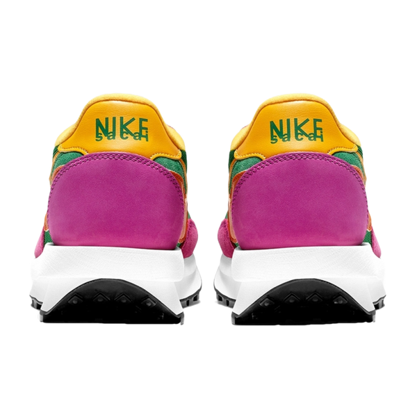 Sacai on sale nike pink