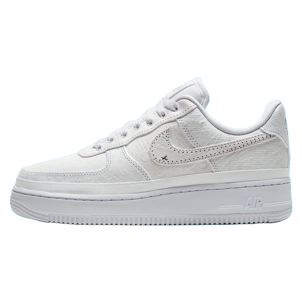 White nikes with 2024 red swoosh womens