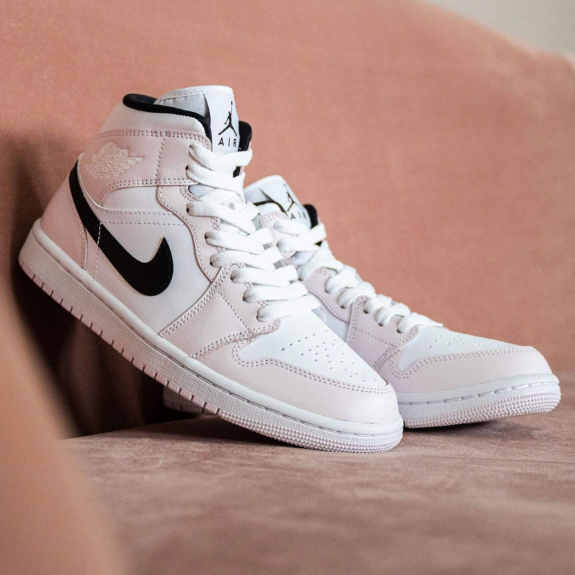 Jordan one discount rose pale