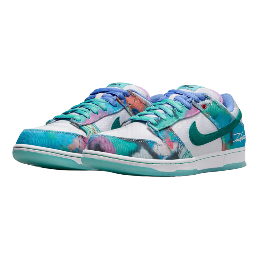Nike Dunk Low SB x Futura Laboratories 'Bleached Aqua' HF6061