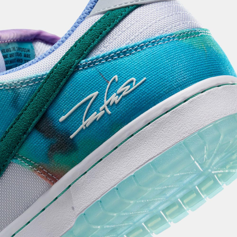 nike-dunk-low-sb-x-futura-laboratories-bleached-aqua-hf6061-400-McKickz-08-10