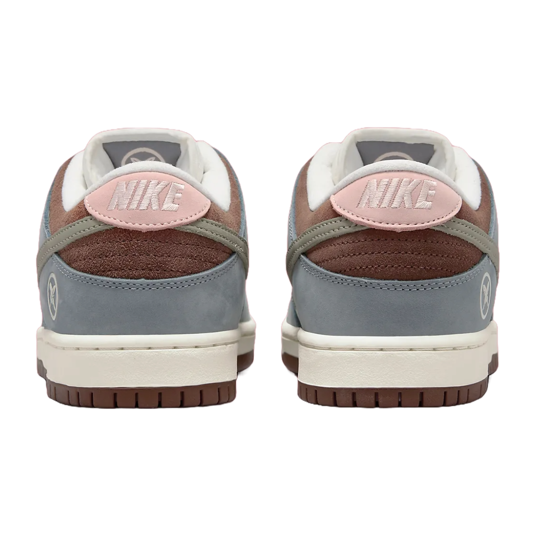 Stussy nike 2025 sb dunk