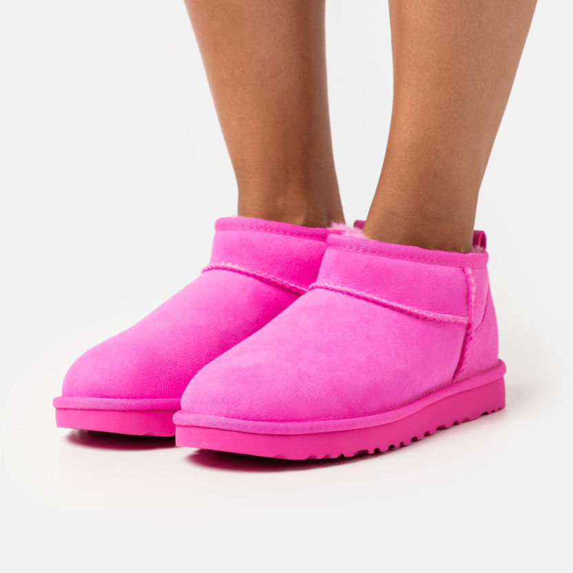 Pink hot sale mini uggs