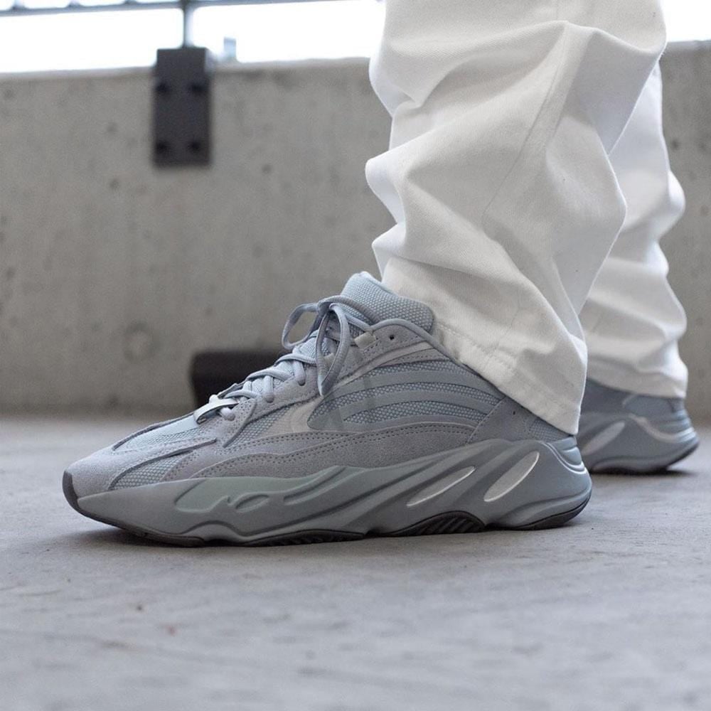 Adidas originals yeezy boost 700 v2 'hospital blue' Clearance
