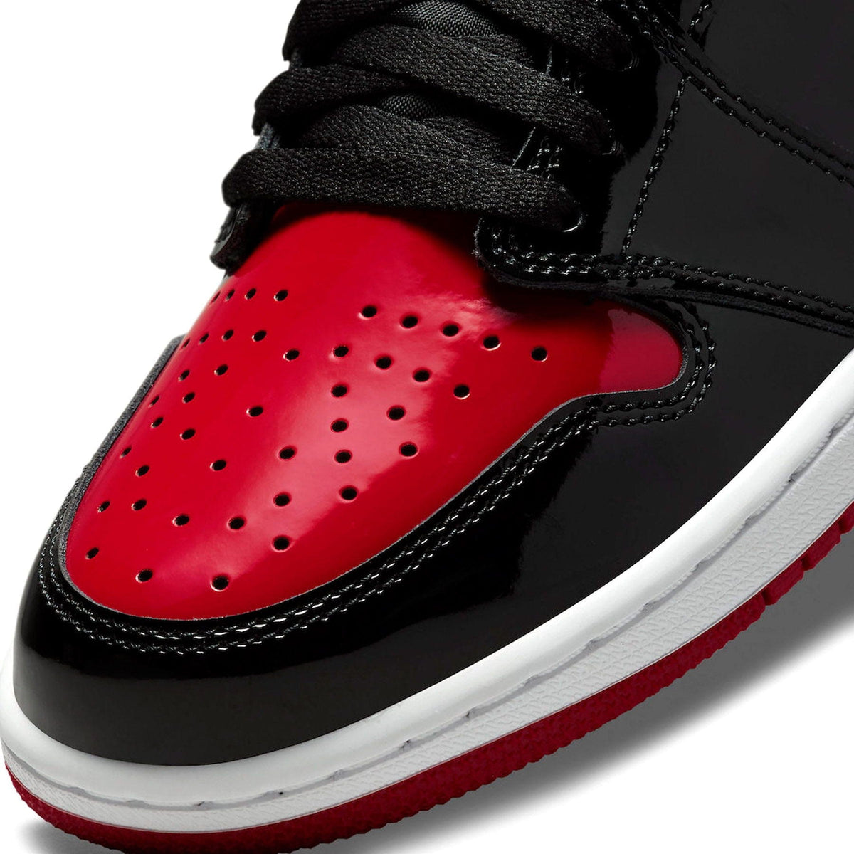 air-jordan-1-retro-high-patent-bred-555088-063-McKickz-07