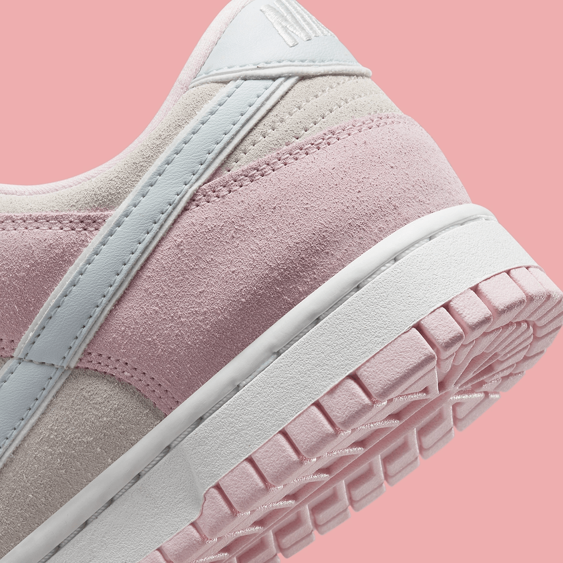 Foam sales nike pink