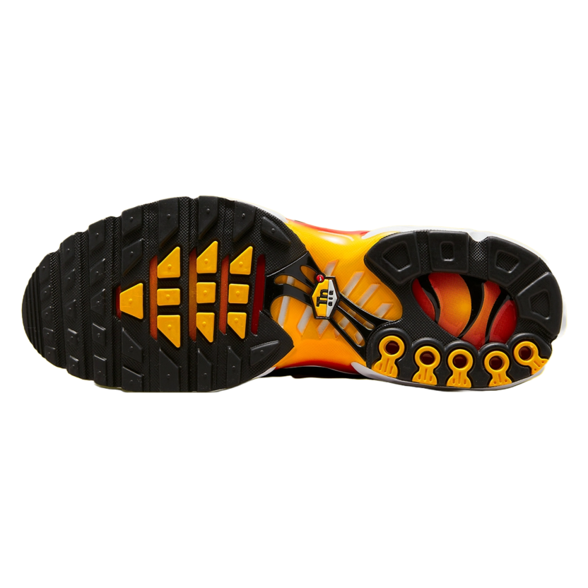 Nike air max plus metallic gold varsity red hotsell